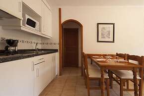 Apartment - 2 Bedrooms with Pool and WiFi - 103218