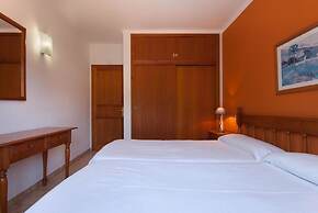 Apartment - 2 Bedrooms with Pool and WiFi - 103218