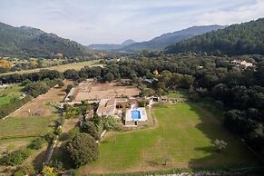 Villa - 4 Bedrooms with Pool and WiFi - 103220