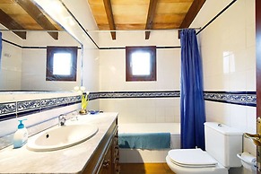 Villa - 3 Bedrooms with Pool and WiFi - 103221