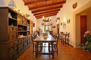 Villa - 4 Bedrooms with Pool - 103228