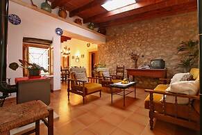 Villa - 4 Bedrooms with Pool - 103228