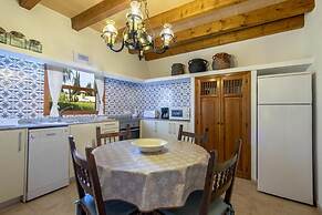 Villa - 2 Bedrooms with Pool and WiFi - 103235