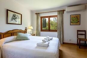 Villa - 2 Bedrooms with Pool and WiFi - 103235