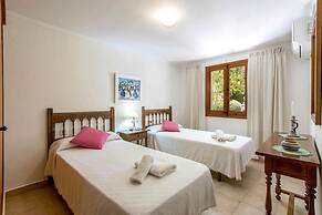 Villa - 2 Bedrooms with Pool and WiFi - 103235