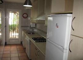 Apartment - 2 Bedrooms with Pool - 103433