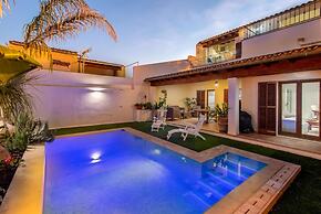 House - 3 Bedrooms with Pool and WiFi - 107616