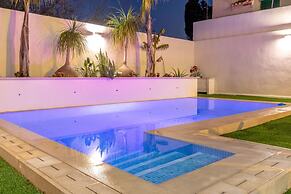 House - 3 Bedrooms with Pool and WiFi - 107616