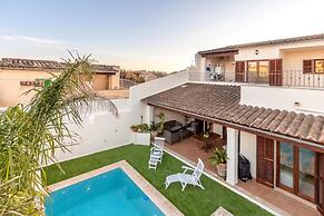 House - 3 Bedrooms with Pool and WiFi - 107616