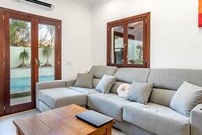 House - 3 Bedrooms with Pool and WiFi - 107616