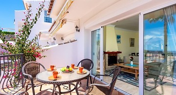 Apartment - 2 Bedrooms with Pool and WiFi - 107865