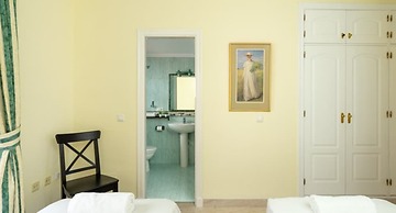 Apartment - 2 Bedrooms with Pool and WiFi - 107865