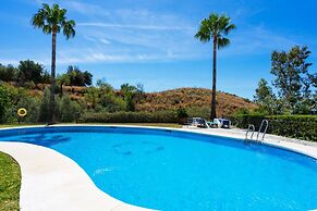 Apartment - 2 Bedrooms with Pool and WiFi - 107865