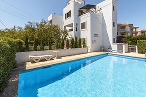 Apartment - 2 Bedrooms with Pool and WiFi - 107876