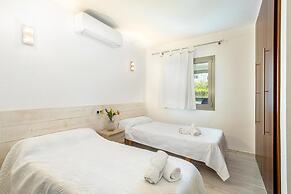 Apartment - 2 Bedrooms with Pool and WiFi - 107876