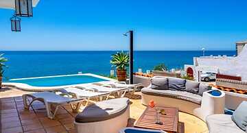 Villa - 4 Bedrooms with Pool, WiFi and Sea views - 107880
