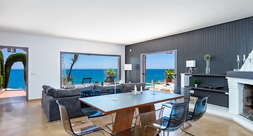 Villa - 4 Bedrooms with Pool, WiFi and Sea views - 107880