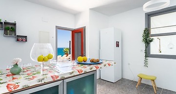 Villa - 4 Bedrooms with Pool, WiFi and Sea views - 107880