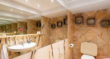 Villa - 4 Bedrooms with Pool, WiFi and Sea views - 107880