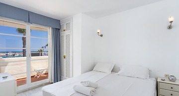 Apartment - 2 Bedrooms with WiFi and Sea views - 107883