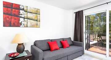 Apartment - 2 Bedrooms with Pool and WiFi - 107884