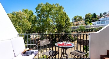 Apartment - 2 Bedrooms with Pool and WiFi - 107884