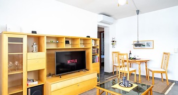 Apartment - 2 Bedrooms with Pool and WiFi - 107885