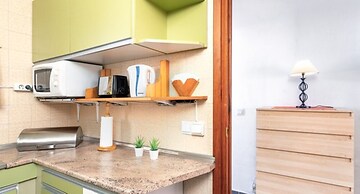 Apartment - 2 Bedrooms with Pool and WiFi - 107885