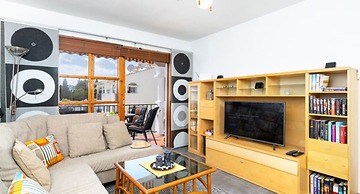 Apartment - 2 Bedrooms with Pool and WiFi - 107885