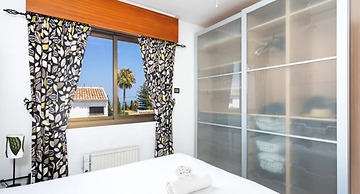 Apartment - 2 Bedrooms with Pool and WiFi - 107885