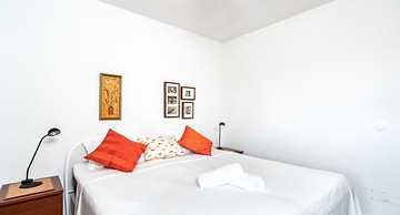 Apartment - 2 Bedrooms with Pool and WiFi - 107885