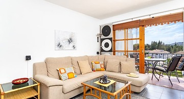 Apartment - 2 Bedrooms with Pool and WiFi - 107885