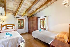 Villa - 2 Bedrooms with Pool and WiFi - 107924