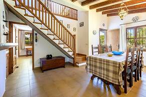 Villa - 2 Bedrooms with Pool and WiFi - 107924