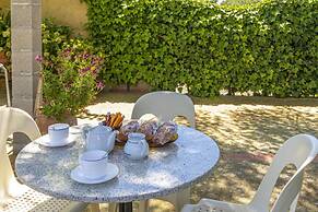 Villa - 2 Bedrooms with Pool and WiFi - 107924