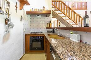 Villa - 2 Bedrooms with Pool and WiFi - 107924
