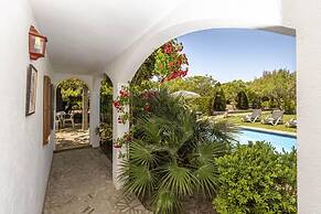 Villa - 2 Bedrooms with Pool and WiFi - 107924