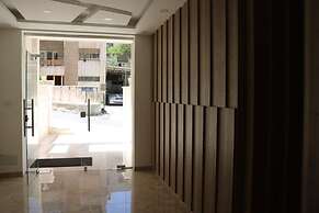 Amazing one Bedroom Apartment in Amman, Elwebdah 5