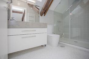 Liiiving - Downtown & Riverside Balcony