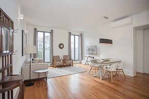 Liiiving - Downtown & Riverside Balcony