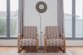 Liiiving - Downtown & Riverside Balcony