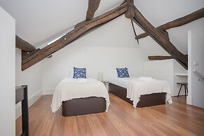 Liiiving - Downtown & Riverside Balcony