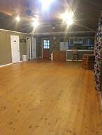 Whispering Creek Lodging & RV Resort