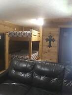 Whispering Creek Lodging & RV Resort