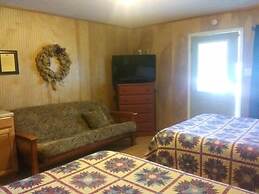Whispering Creek Lodging & RV Resort