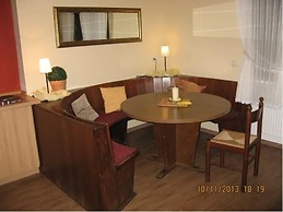 Taunusblick Ferienwohnung und Apartment