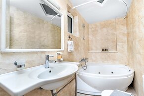 Sun Beach Apartments