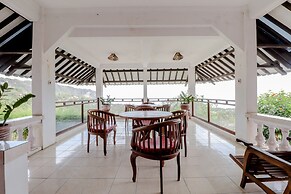 Adinda Beach Hotel and Villa