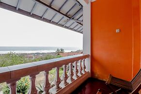 Adinda Beach Hotel and Villa