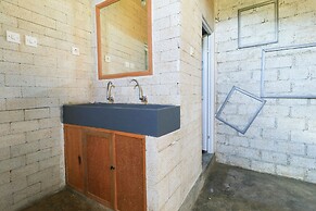 Hostel Bukit Sangcure